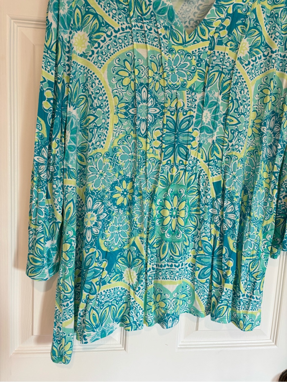 Ruby Rd. Turquoise and Lime Floral V-Neck 3/4 Sleeve Tunic - Large - Picture 5 of 11